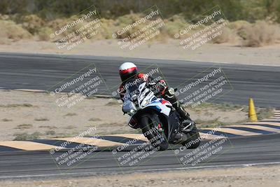 media/Nov-16-2025-Race Pace (Sun) [[8c5fa54630]]/Non Verified Riders (1st 20 Minutes)/2-Turn 10 (1010am)/